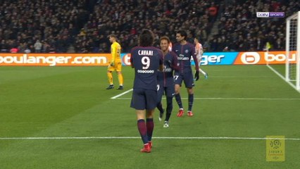 Cavani becomes PSG top scorer in 4-0 win