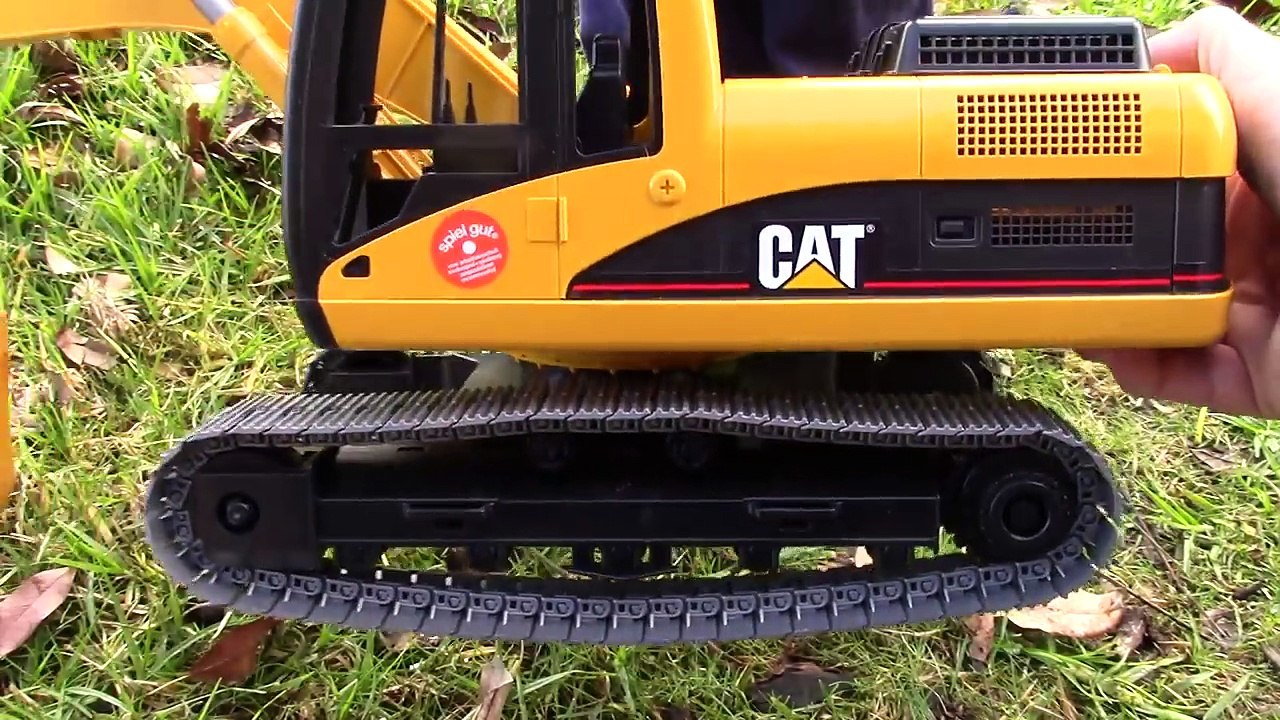 Bruder CAT Excavator Toy UNBOXING: Bruder JCB Backhoe Mack Dump Truck: Digging Playing