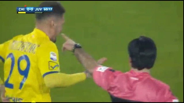 Cacciatore Red Card - Chievo vs Juventus 0-0 27.01.2018 (HD)