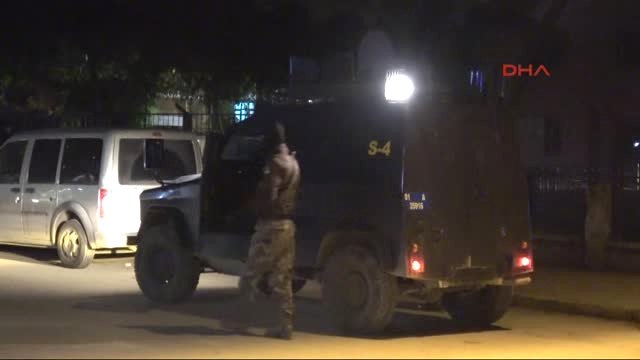 Adana Polis Karakolu Yakınındaki Eczanenin Önünde Patlama