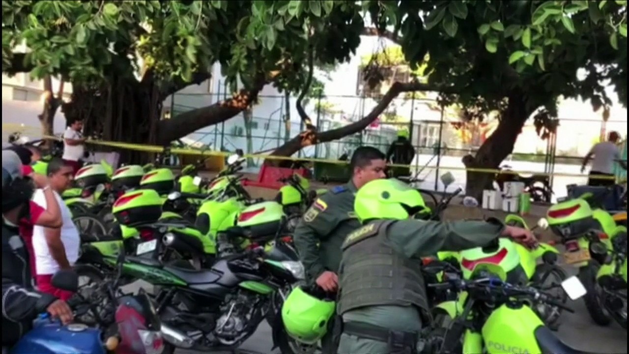 Colombia: cinco agentes muertos y 41 heridos en ataque con bomba