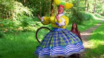 Gigglebiz Nana Knickerbocker thinks she's in the panto Sleeping Beauty when she meets a cyclist - YouTube