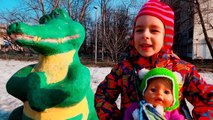 Беби Бон видео ИГРАЕМ В ДОКТОРА Видео для детей про кукол