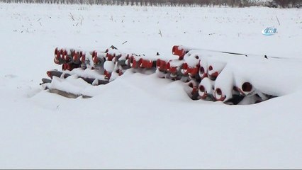 Karaman’da kar yağışı çiftçiyi sevindirdi