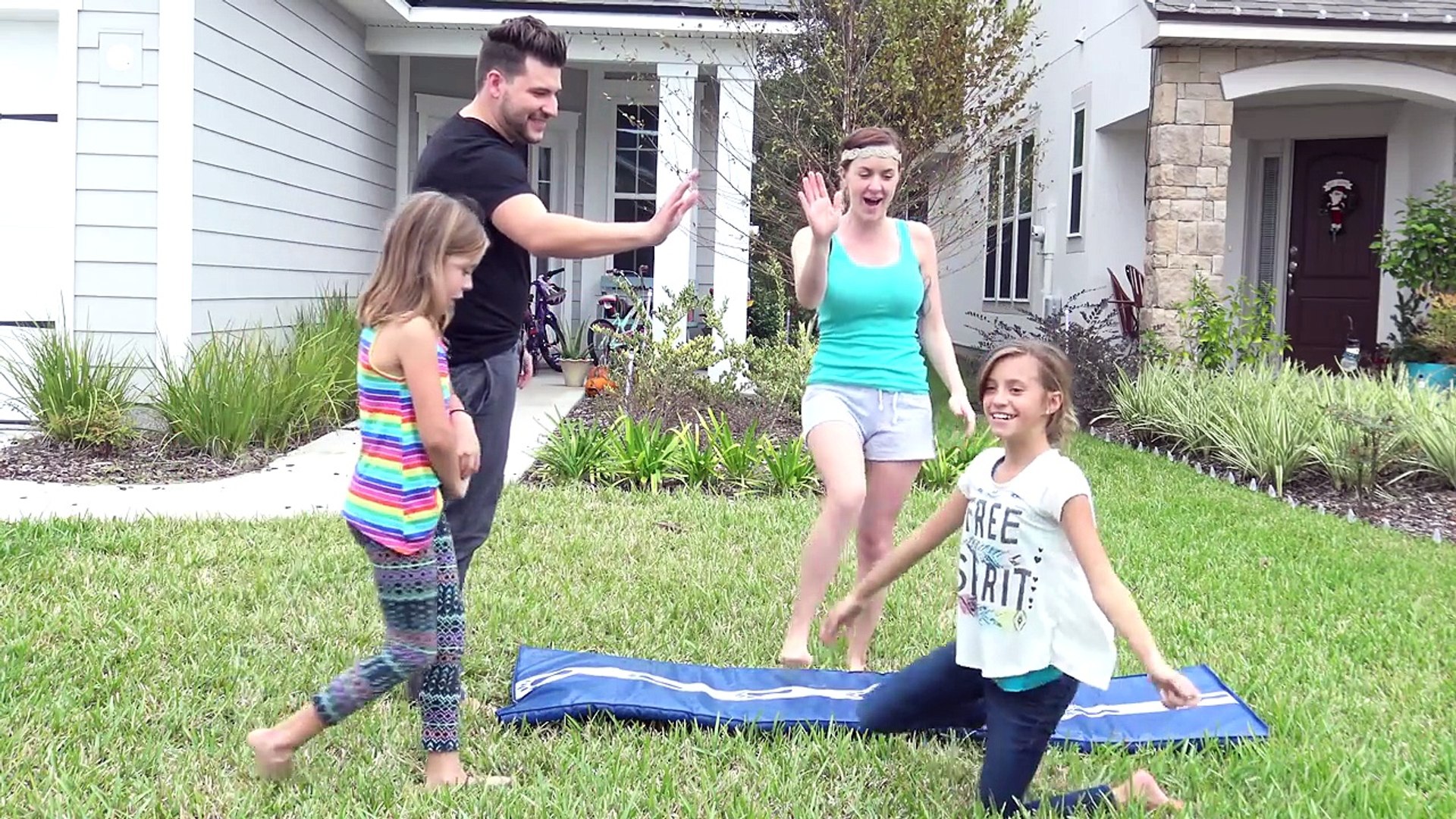 GYMNASTICS CHALLENGE | FAMILY EDITION | SMELLY BELLY TV - video Dailymotion