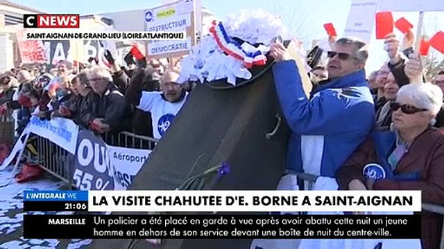 La ministre des Transports, Elisabeth Borne, accueillie sous les huées lors de sa visite à Saint-Aignan-Grandlieu - VIDEO