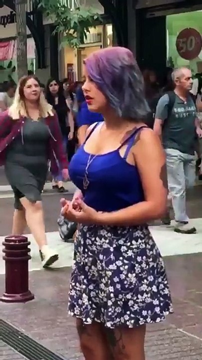 La cantante callejera de Ópera - Otra venezolana en el exilio!