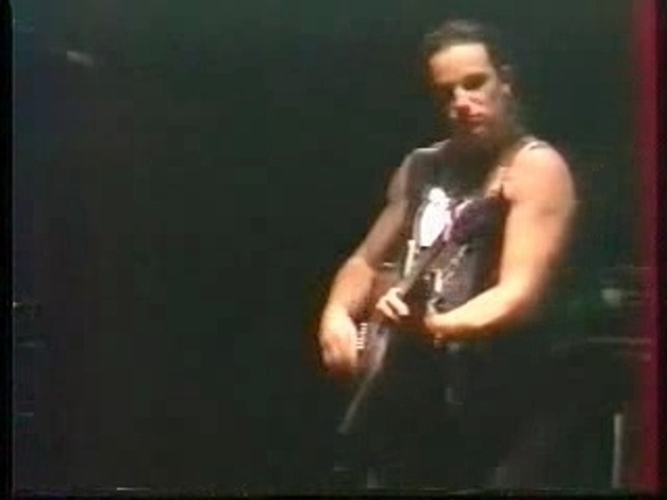 U2 - With or Without You - Live from Paris (04 July 1987)