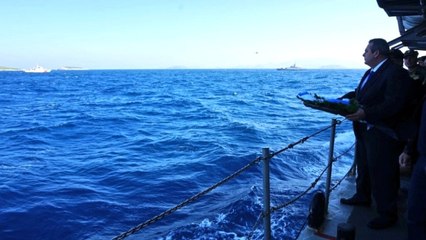 Yunan Bakan Kardak'a Yaklaştırılmadı