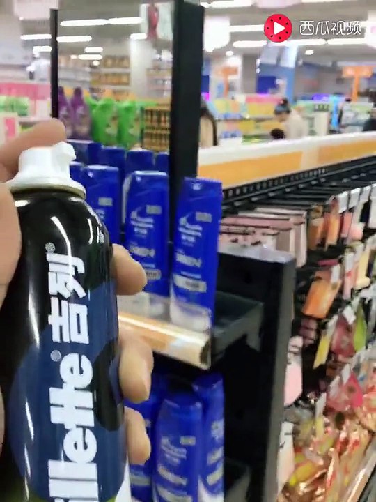 Chết cười với đoạn clip BÁ ĐẠO tàu khựa