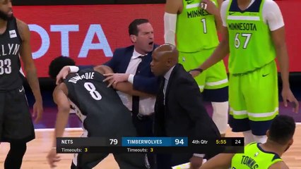 Le coach de Brooklyn pique une grosse colère contre les arbitres