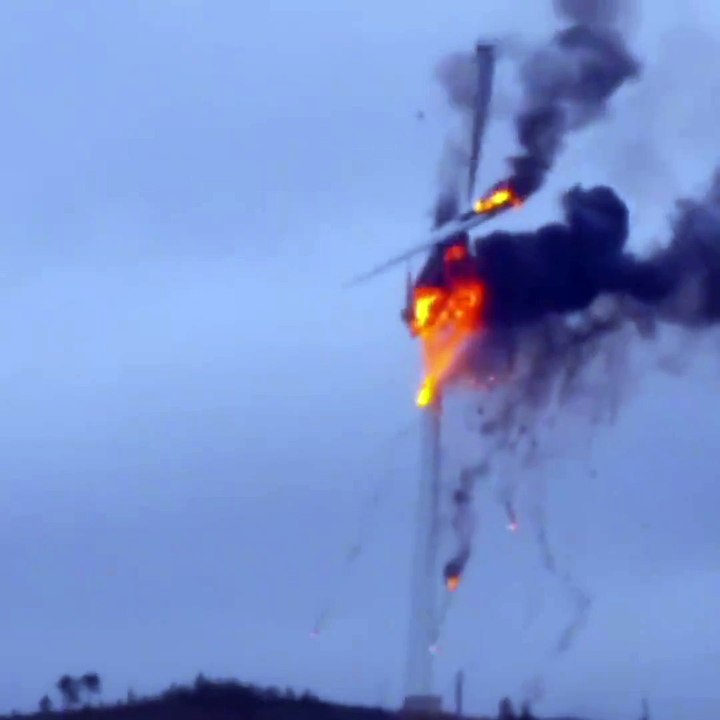 Quand une éolienne prend feu au Portugal et fini par se détruire complètement