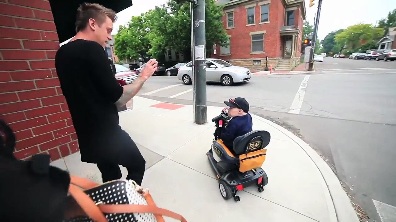 Spending Time in Ohio With Roman Atwood! | Verne Troyer