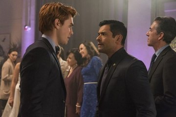 Riverdale Season 2 Episode 12 ~ Chapter Twenty-Five "The Wicked and the Divine"
