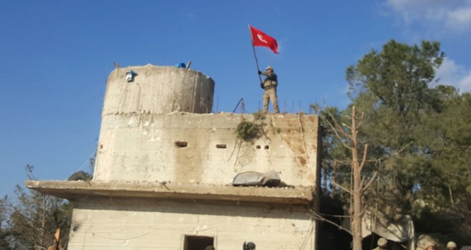 Zeytin Dalı Harekatı'nda Burseya Dağı YPG'den Alındı! Mehmetçik, Kuleye Türk Bayrağı Dikti