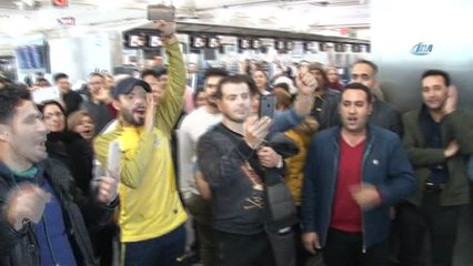 İranlı yolculardan Atatürk Havalimanı’nda protesto