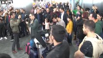 İranlı Yolculardan Atatürk Havalimanı'nda Protesto