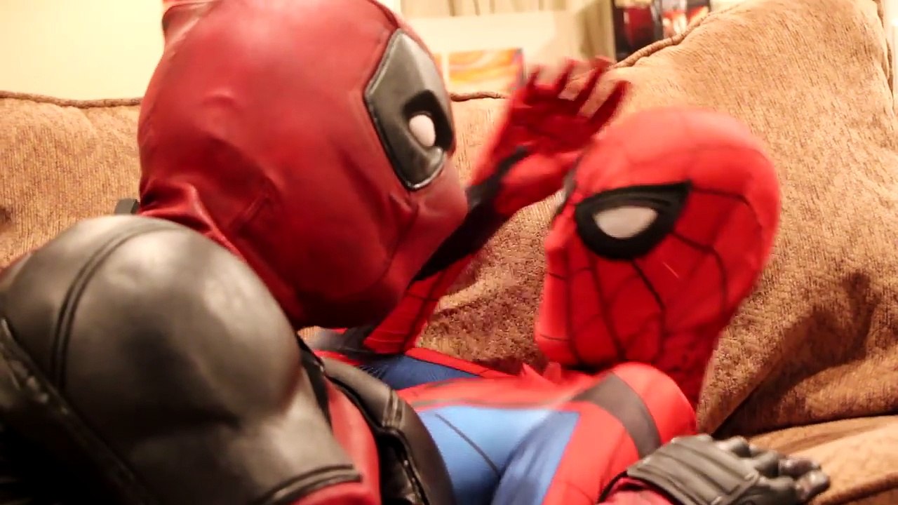 DEADPOOL VS SPIDER-MAN IN REAL LIFE 2