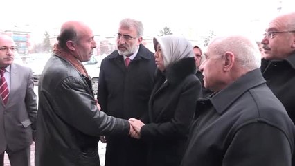 Öznur Çalık'tan Şehit Uzman Çavuş Mehmet Muratdağı'nın Ailesine Taziye Ziyareti