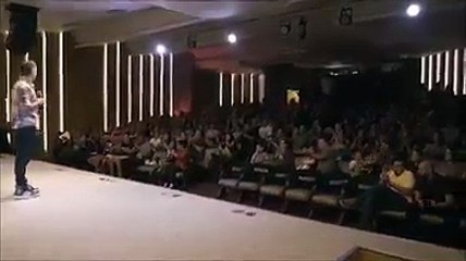 Quanto tempo deve demorar o beijo Cristão