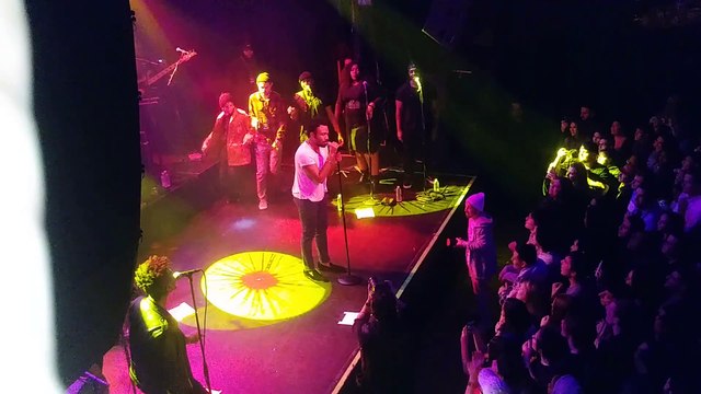 Childish Gambino & Zoe Kravitz Smoke On Stage