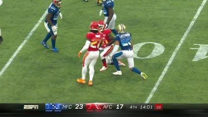 Derek Carr hits AFC West rival Tyreek Hill for 18 yards