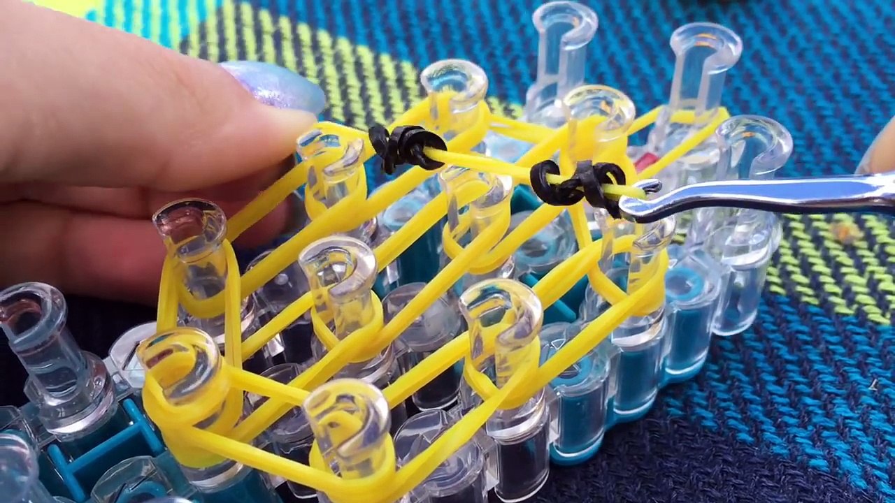 Loombands och lera - Pikachu på två sätt - SVENSKA