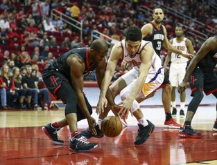 NBA : Houston contrôle un grand Devin Booker