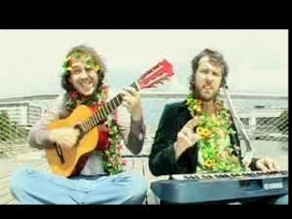 La chanson du dimanche Piscine love