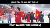 Khoảnh khắc xúc động nhất trận đấu: U23 Việt Nam cúi đầu tri ân người hâm mộ