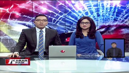 Truk Bermuatan Sembako Terguling Menimpa Rumah Warga di Pacitan