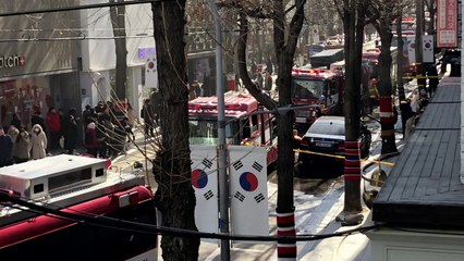 서울 강남 6층 건물에서 불...대피 소동 / YTN