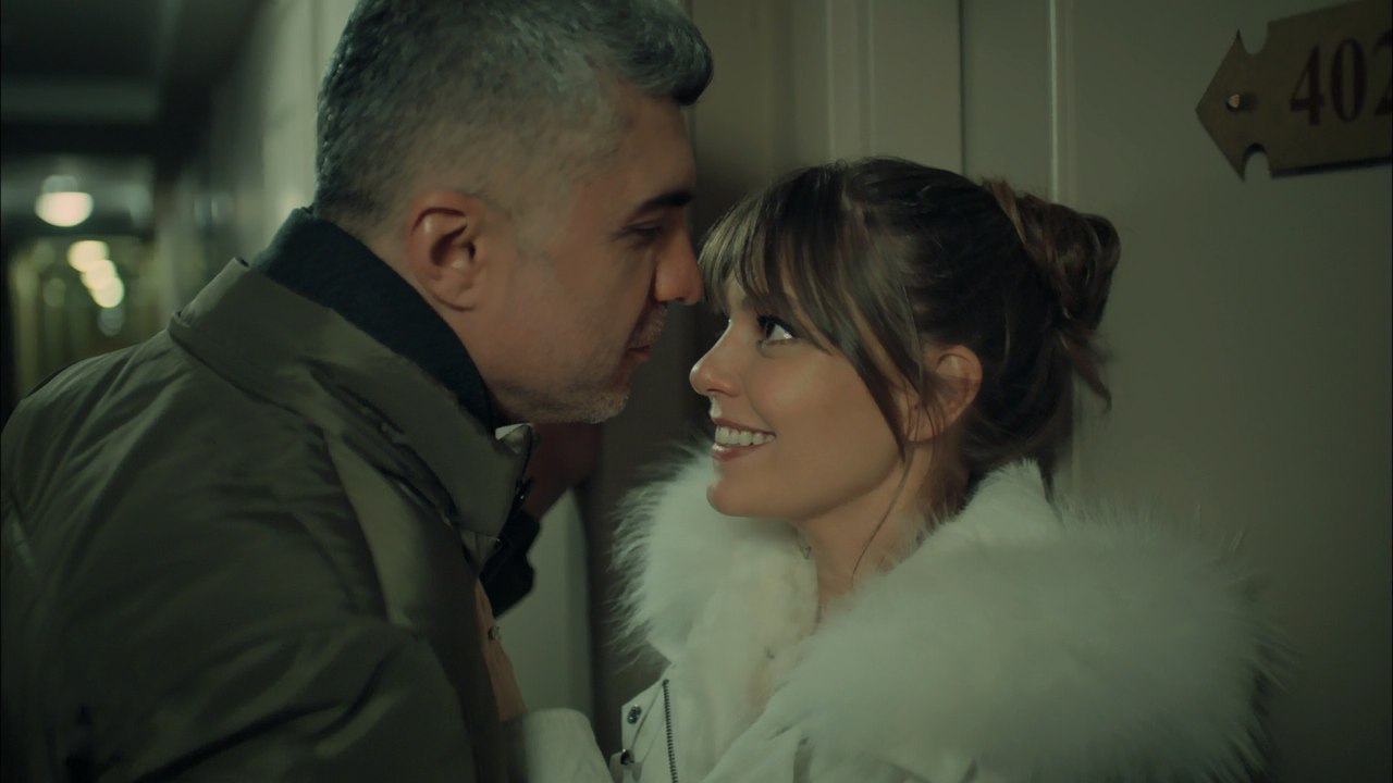 İstanbullu Gelin 34. Bölüm Selami Şahin - Seninle Başım Dertte