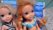 Anna and Elsa Toddlers Shark Attack! Frozen Elsya Annya Vacation Barbie Swimming Pool Toys Floaties