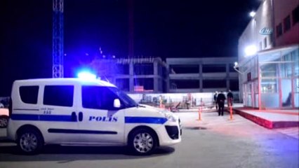 Hastane Acilinde Kavga: 2 Yaralı