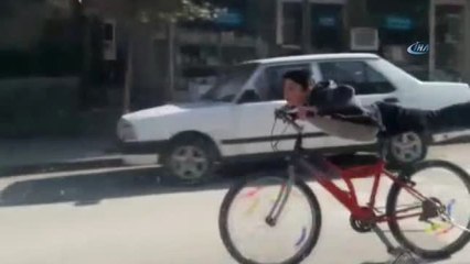 Tehlikeli Bisiklet Yolculuğu Korkuttu