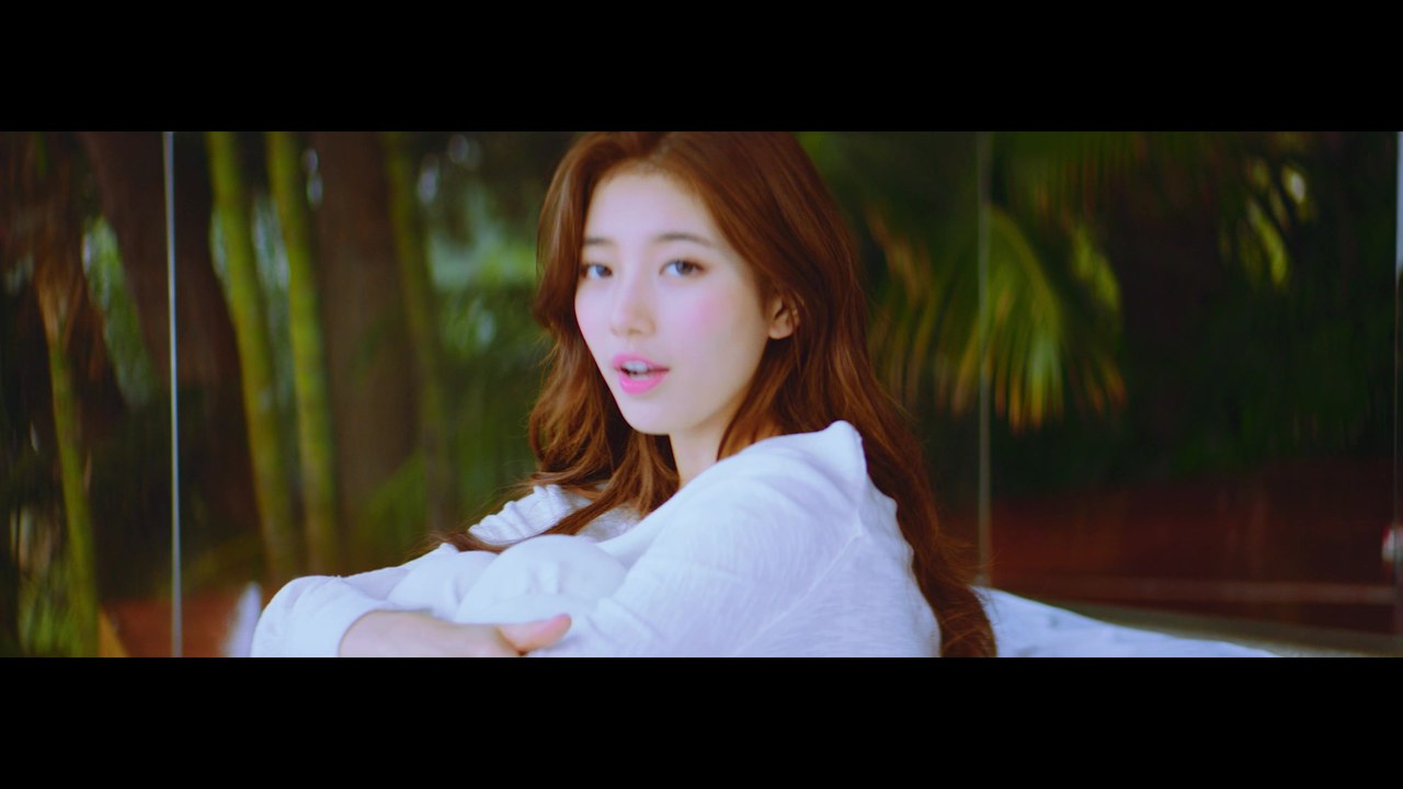 SUZY (수지) 'HOLIDAY (Feat. DPR LIVE)' M/V