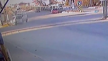 Kontrolsüz Çıkış Kazayı Beraberinde Getirdi. O Anlar Kamerada