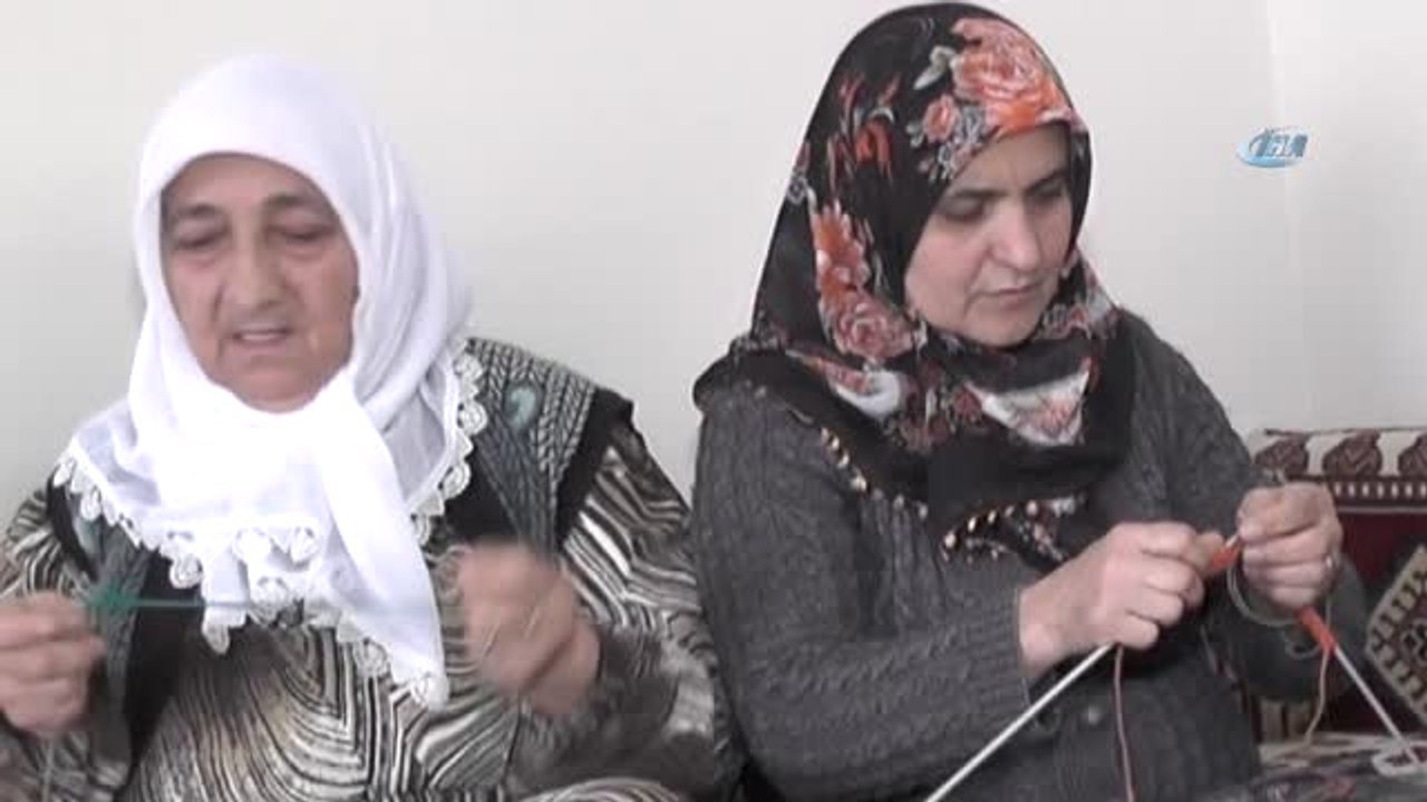 Afrin Kahramanları İçin Muşlu Kadınlardan Atkı ve Bere