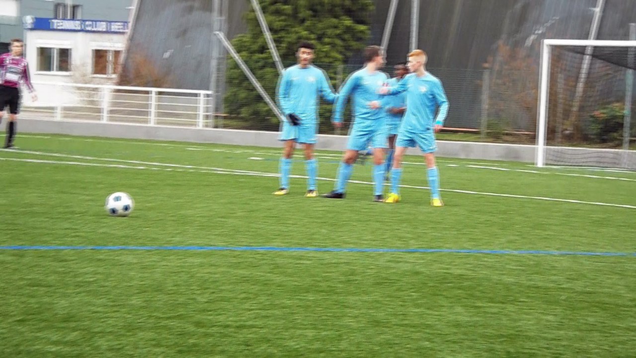 Championnat U17 préligue = HELLEMMES - LAMBERSART :  1 - 2  (0-1)