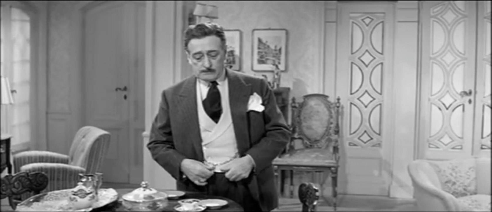 Sua Eccellenza si fermò a mangiare (Film Completo -primo tempo) con TOTO', Raimondo Vianello e Ugo Tognazzi