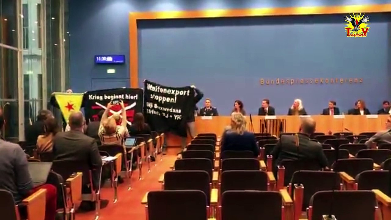 Aktion gegen deutsche Waffen in Kurdistan - Bundespresskonferenz Berlin 29.01.18