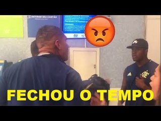 GUERRERO DISCUTE COM TORCEDOR DO FLAMENGO NO DESEMBARQUE APÓS CONFUSÃO E PROTESTO DA TORCIDA