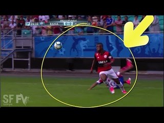 OLHA A ATUAÇÃO DE VINICUS JUNIOR CONTRA O BAHIA (25/06/2017)