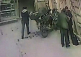 Fakirlere Para Dağıtacağız" Diyerek Dolandırdılar