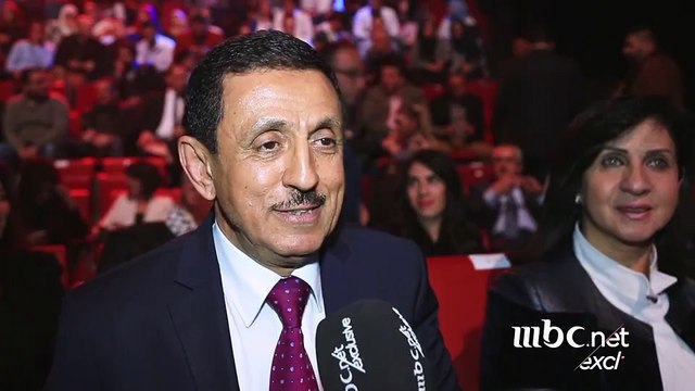 السفير اليمني عبد الله الدعيس يشجع المشتركين