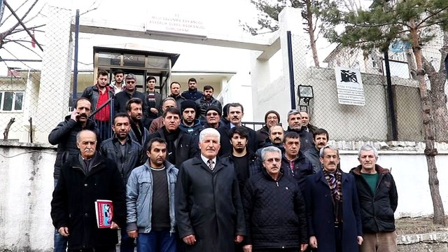 MHP ve Ülkü Ocakları mensupları Gümüşhane’de gönüllü askerlik başvurusu yaptı