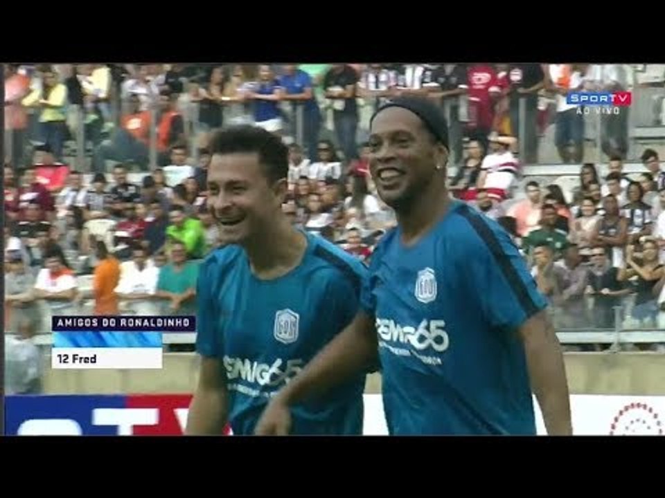 AMIGOS DO RONALDINHO 4 X 1 AMIGOS DO PENTA - MELHORES MOMENTOS DO AMISTOSO DOS AMIGOS DO R10