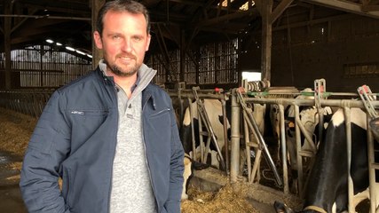 Un producteur laitier signe une charte avec le groupe Bel