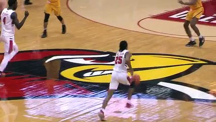 L'énorme poster dunk d'un joueur d'Illinois State